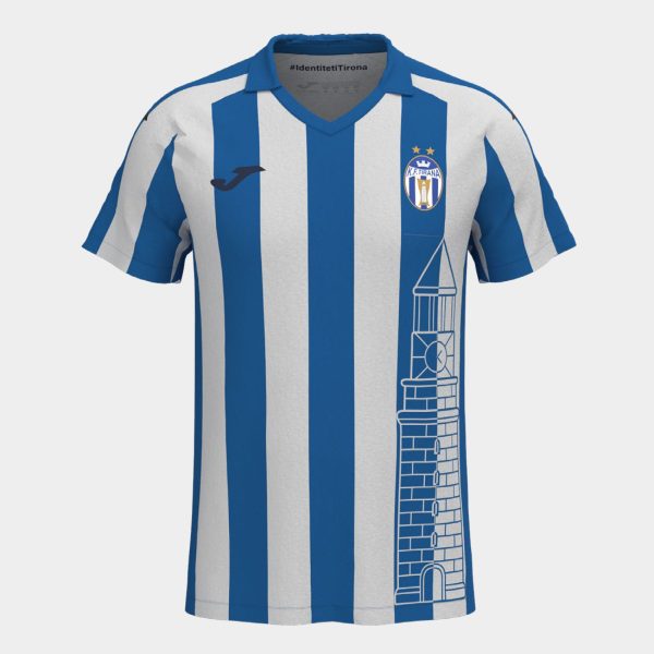 Bluza e Parë